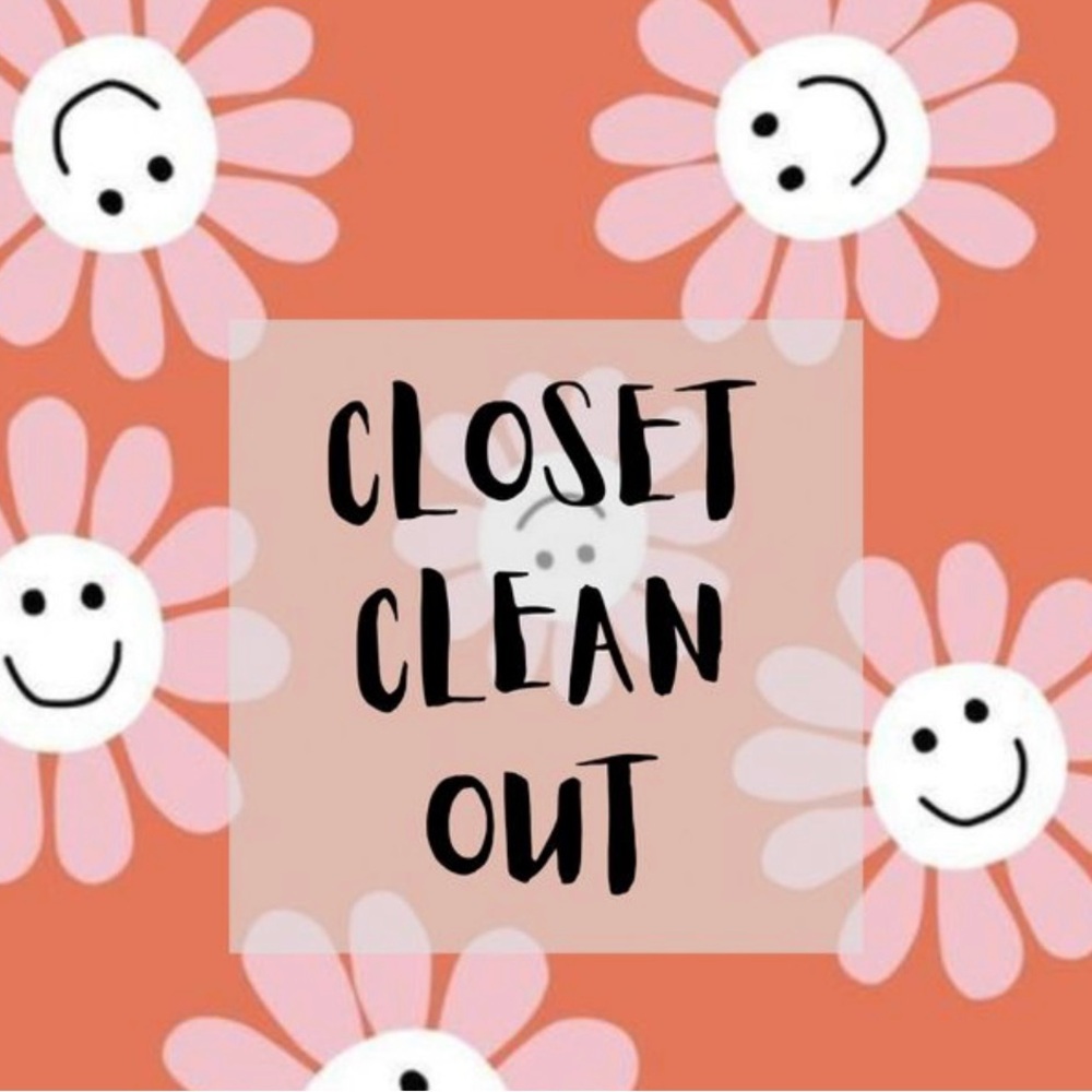CLOSET CLEAROUT!!! Make an offer!! Bundle for discounts